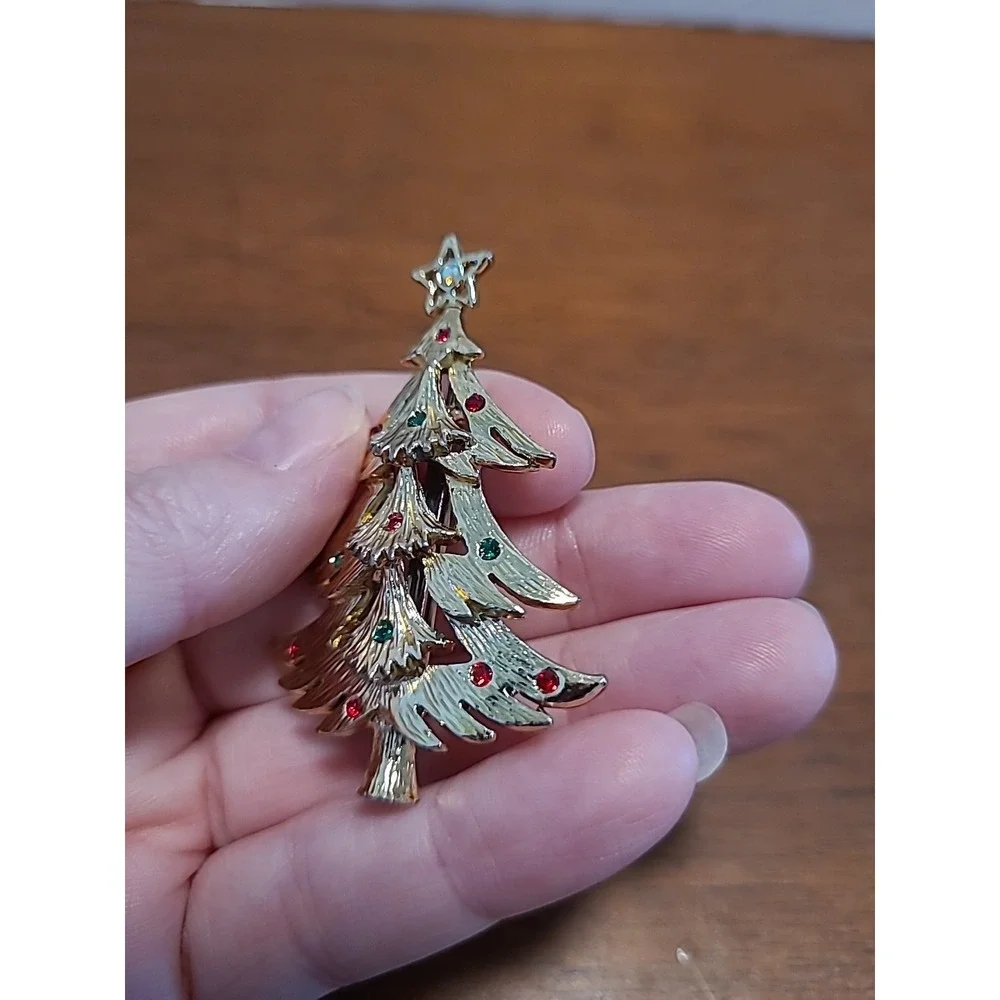 Brooch Tancer-II Christmas Tree‎ Rhinestone Gold Tone Vintage Pin Star Mcm